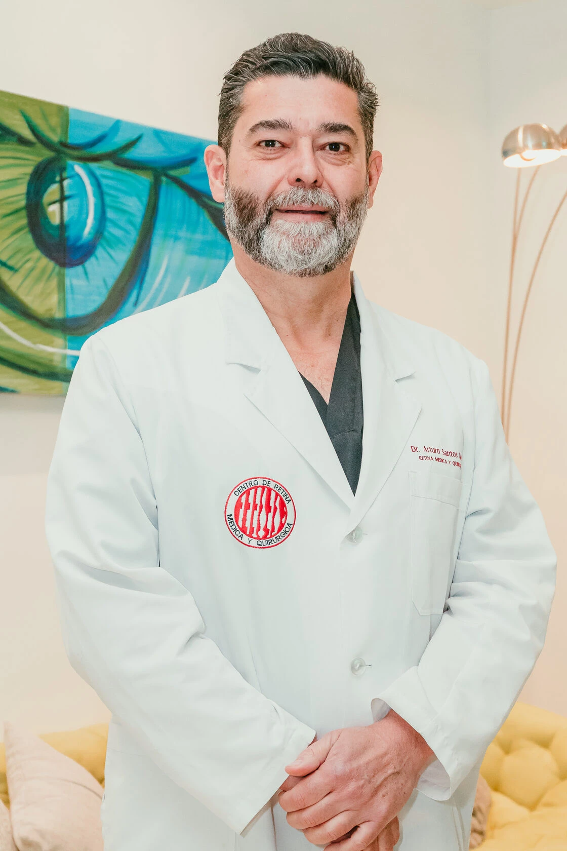 Dr. Arturo Santos García